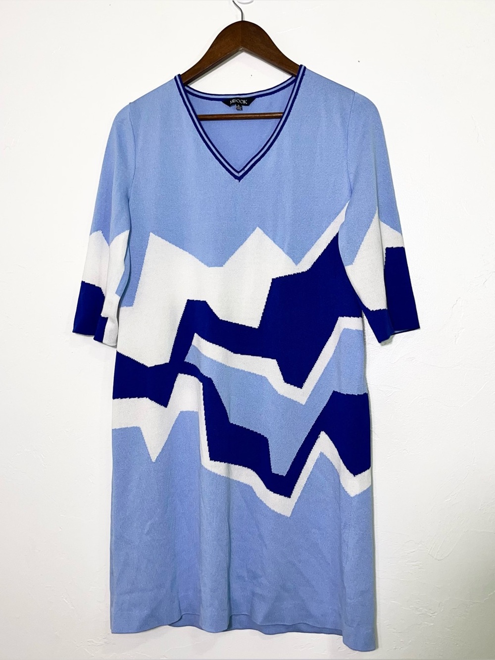 Misook Landscape V-Neck Knit Midi Shift Dress Blue White Mountain Intarsia S